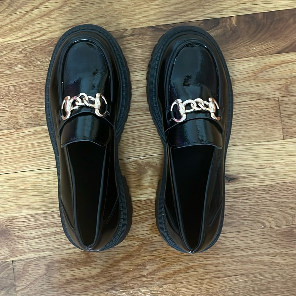 Black loafers women’s